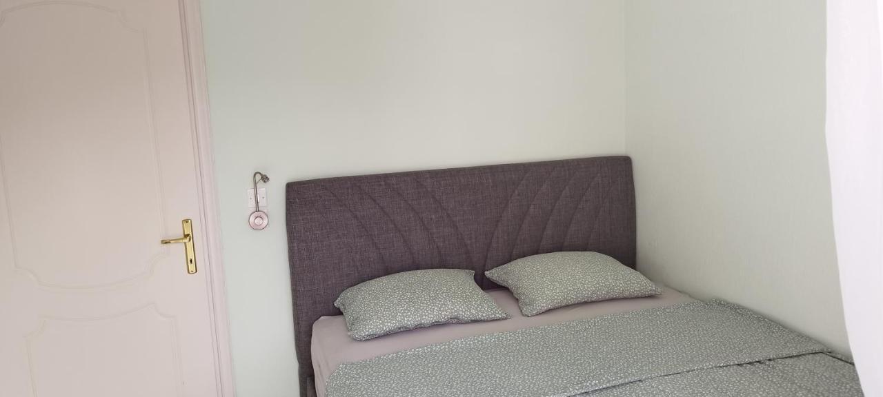 Apartmán The Twelve In Iraklitsa Nea Iraklitsa Exteriér fotografie